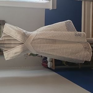 NWOT white dress with textured material